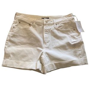 White Denim Jean Shorts Cuffed Classic Athleisure Casual Beach Coastal Basics